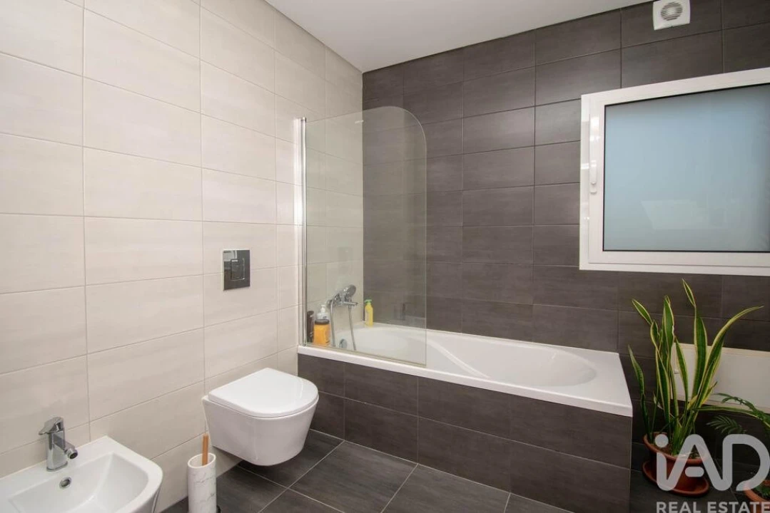 Apartamento T3 para Venda em Marinha Grande Foto 21