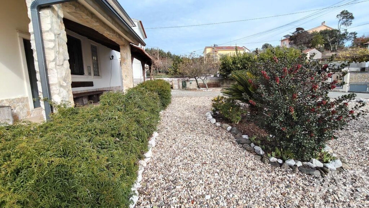 Moradia T3 para Venda em Pedrogão Grande Foto 11