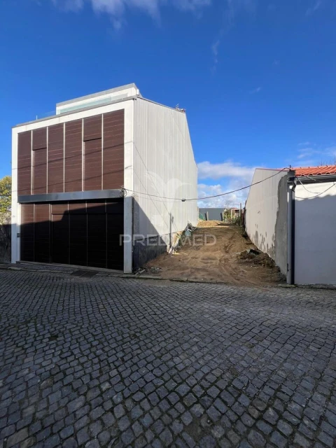 Terreno para Venda em Real, Dume e Semelhe