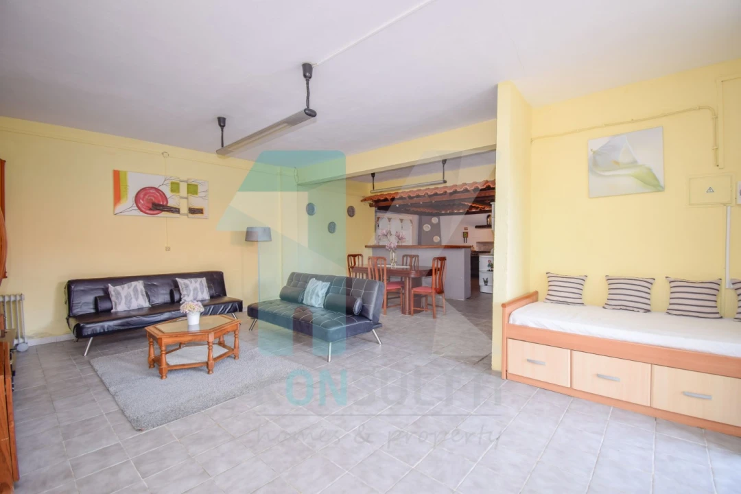 Moradia T5 para Venda em Carvoeira Foto 32