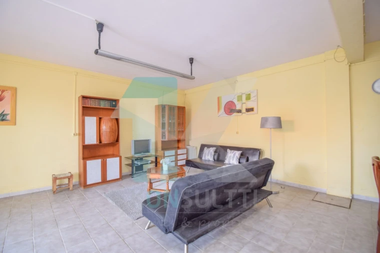 Moradia T5 para Venda em Carvoeira Foto 29