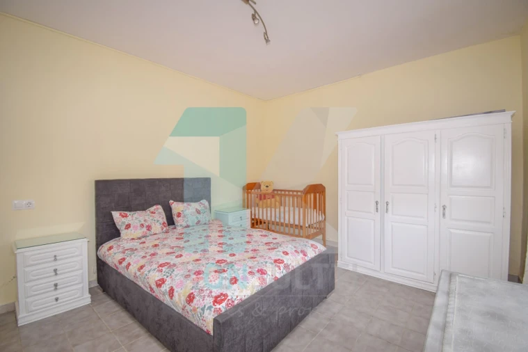 Moradia T5 para Venda em Carvoeira Foto 34