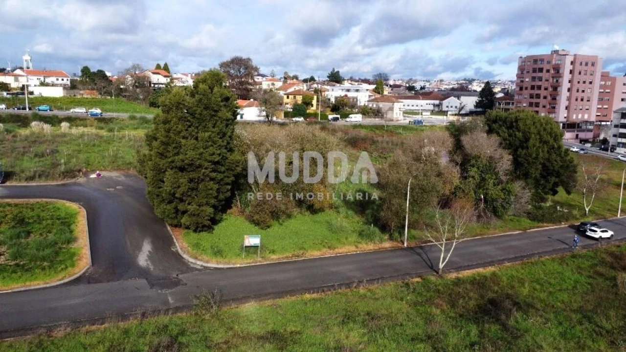 Terreno para Venda em São João da Madeira Foto 26