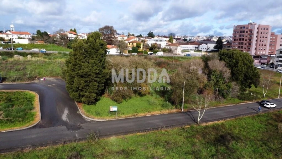 Terreno para Venda em São João da Madeira Foto 26
