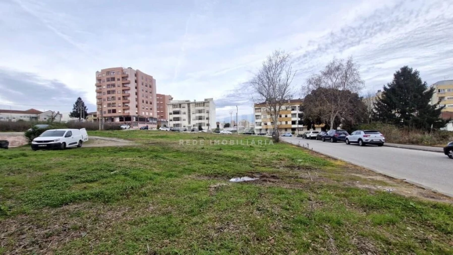 Terreno para Venda em São João da Madeira Foto 17