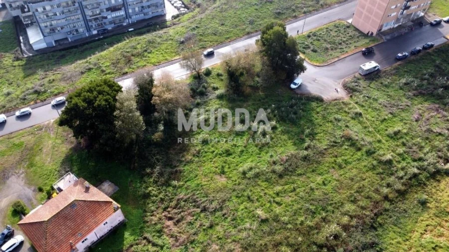 Terreno para Venda em São João da Madeira Foto 18