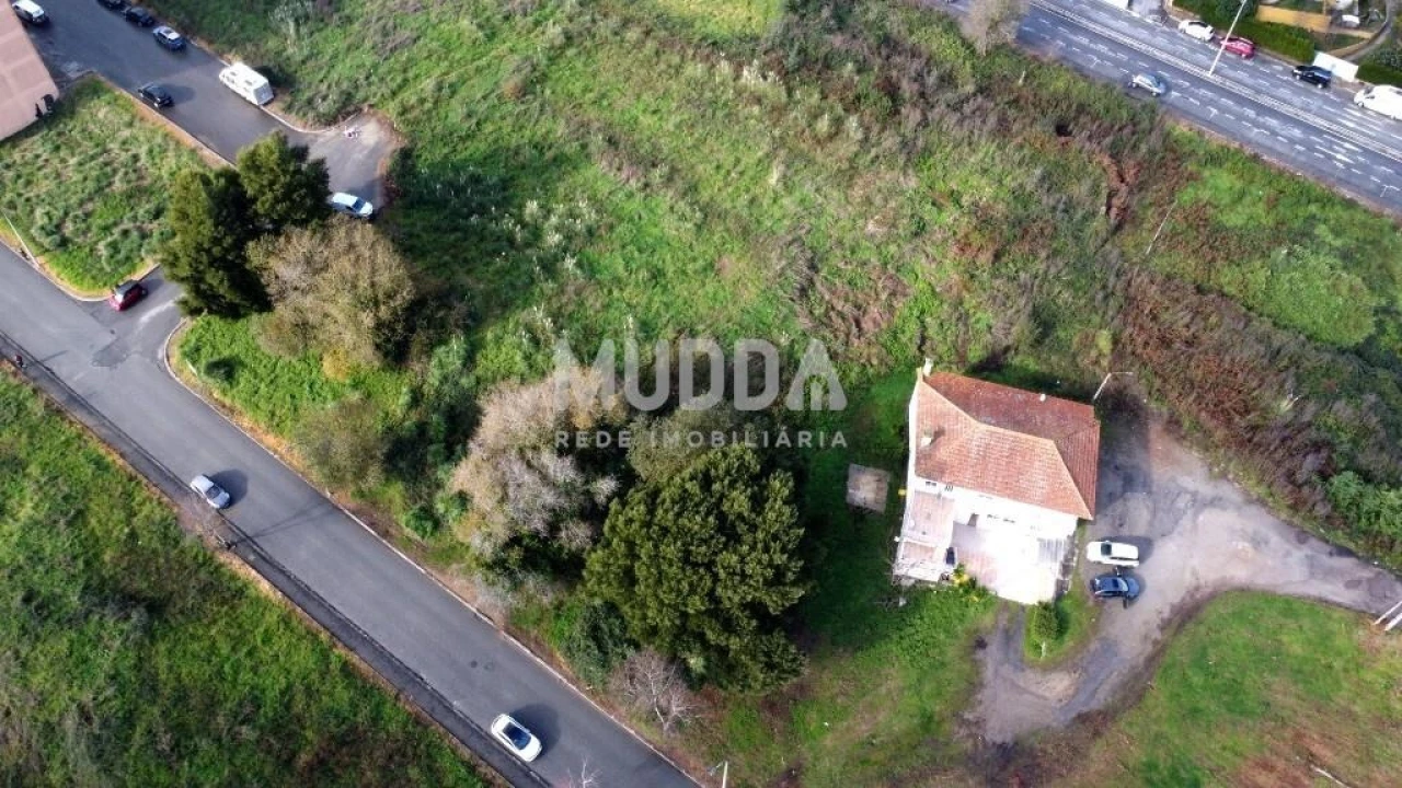 Terreno para Venda em São João da Madeira Foto 21