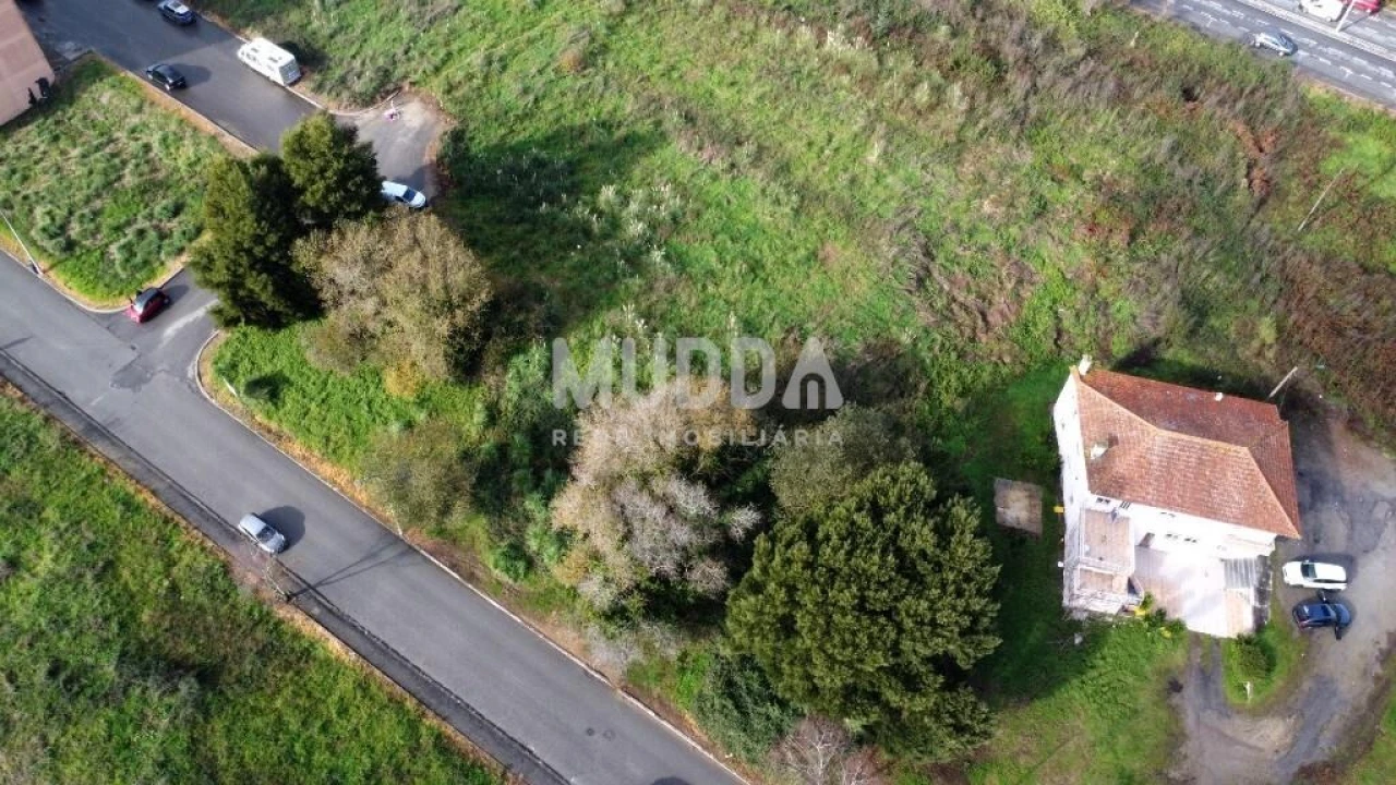 Terreno para Venda em São João da Madeira Foto 24