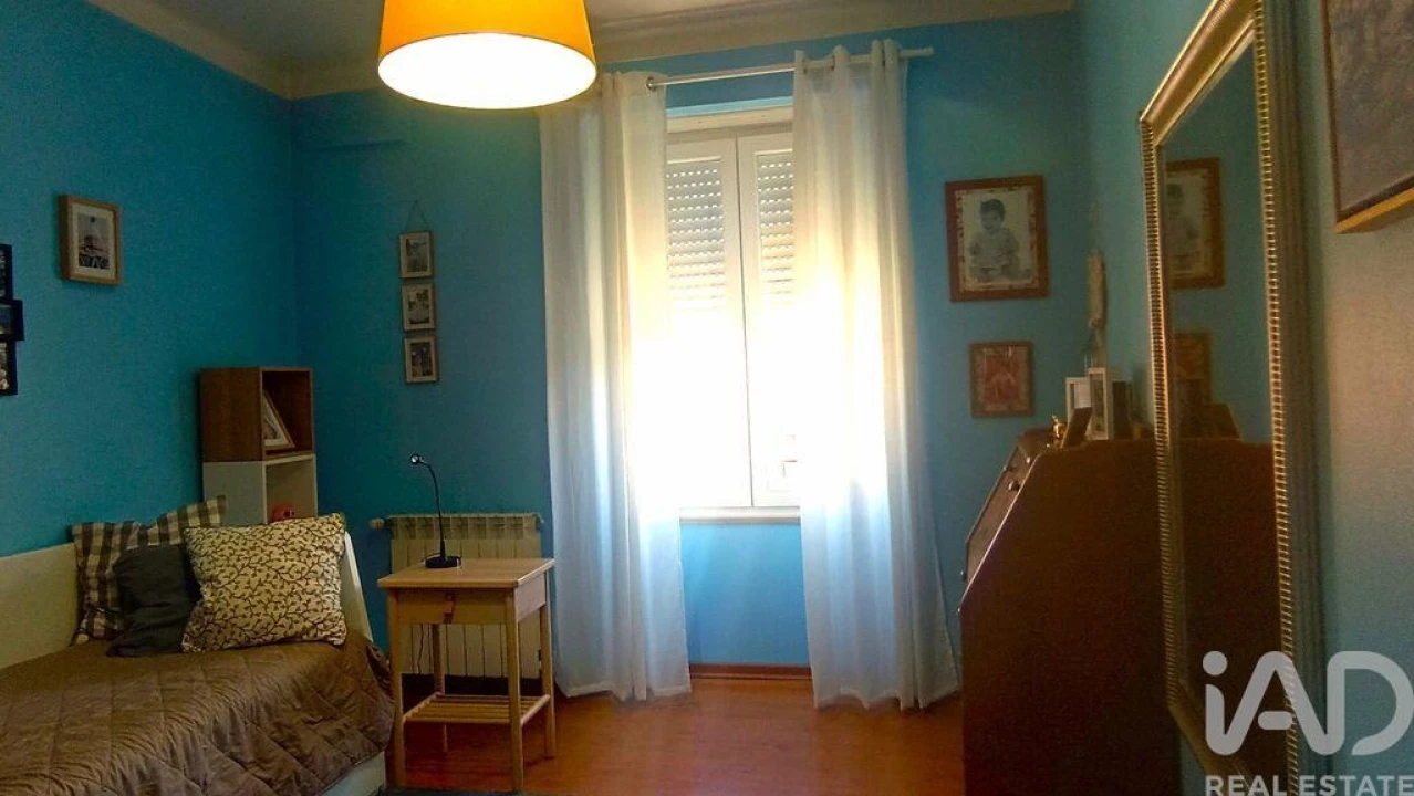 Apartamento T5 para Venda em Valado dos Frades Foto 22