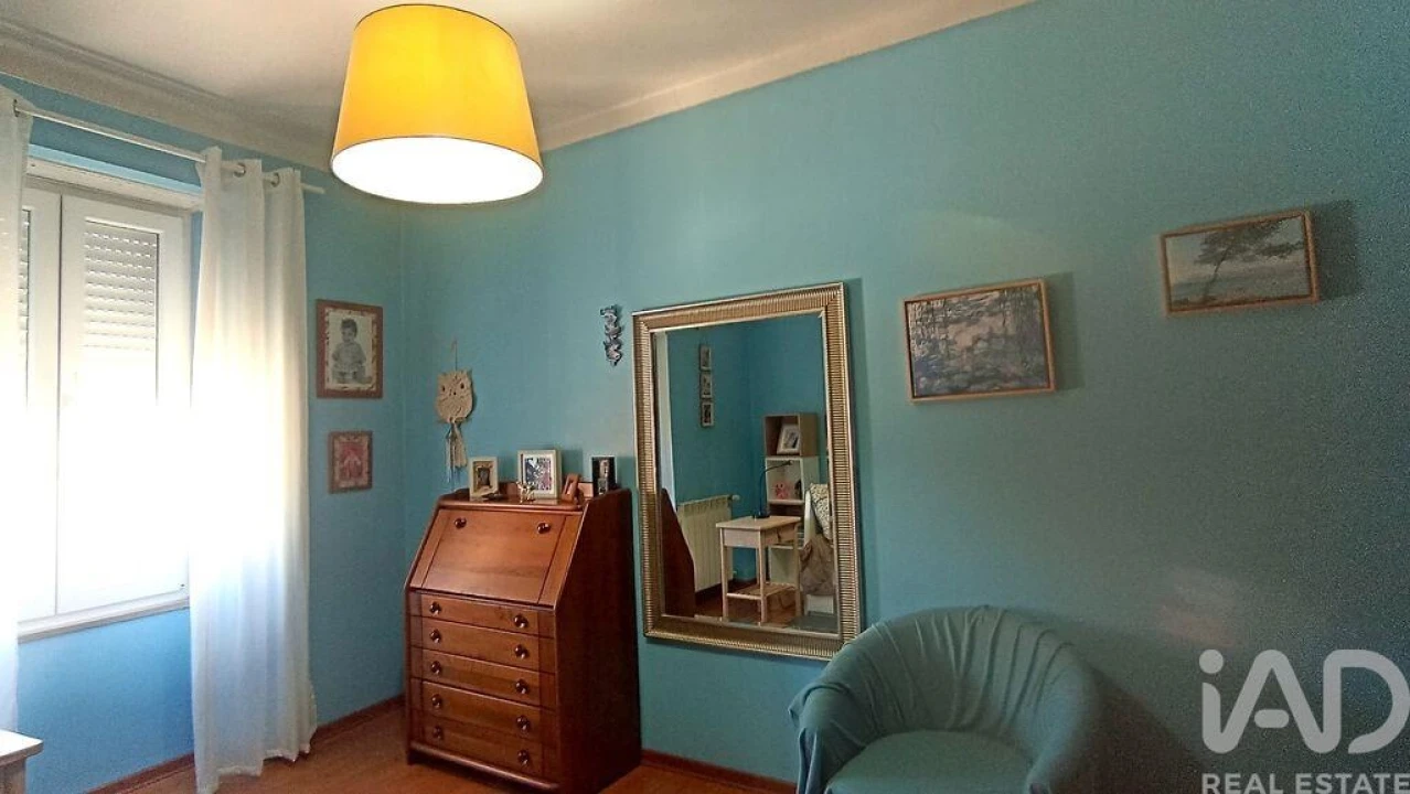 Apartamento T5 para Venda em Valado dos Frades Foto 8