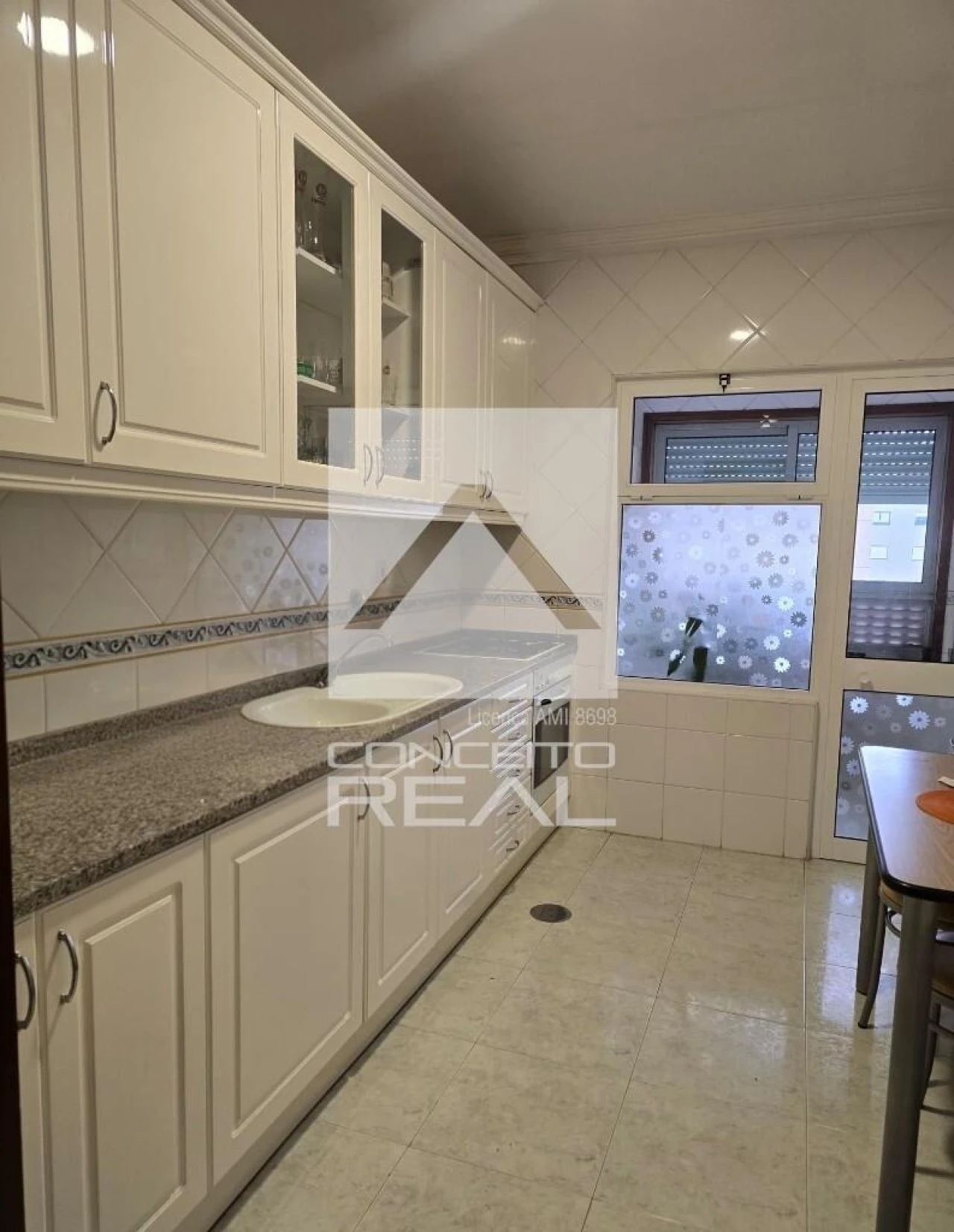 Apartamento T2 para Arrendamento em Aguas Santas Foto 10