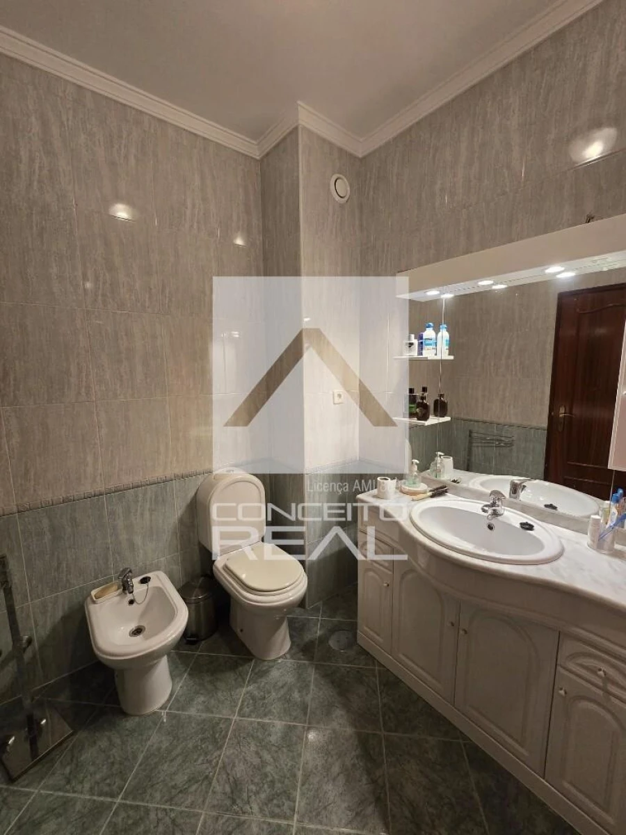 Apartamento T2 para Arrendamento em Aguas Santas Foto 9