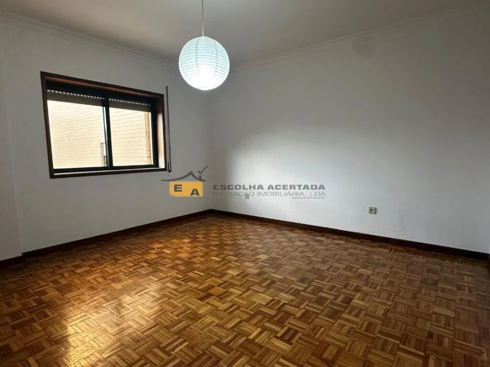 Apartamento T2 para Venda em Rio Tinto Foto 12