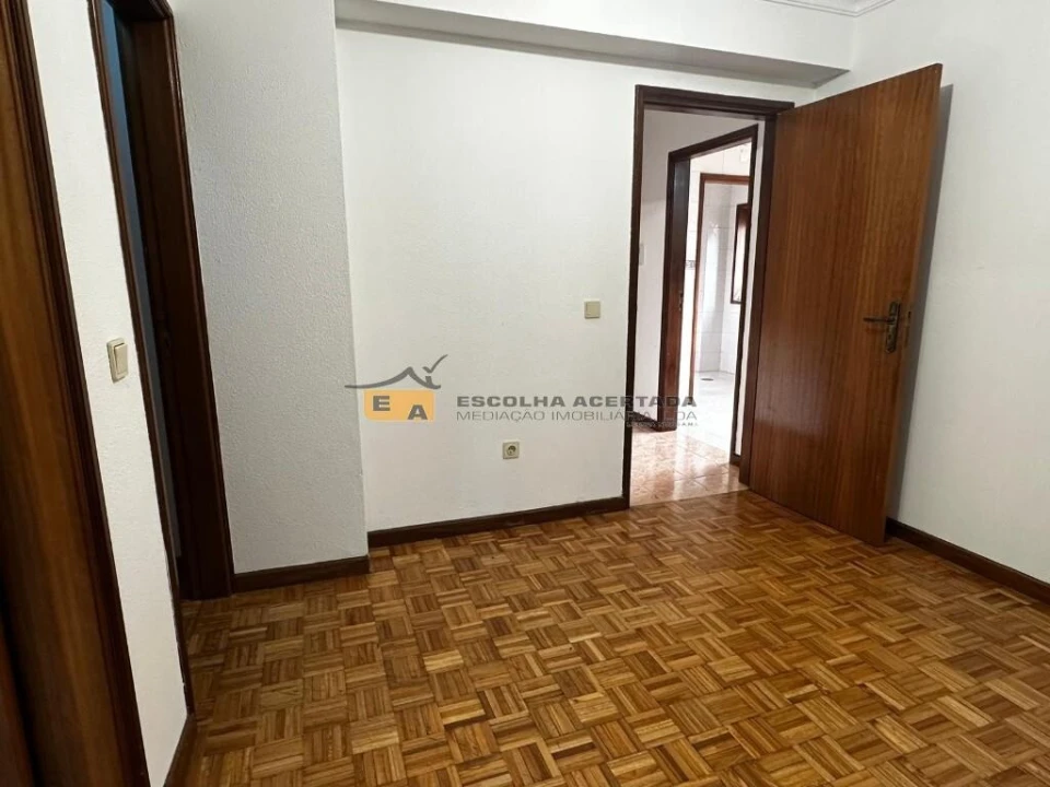 Apartamento T2 para Venda em Rio Tinto Foto 14