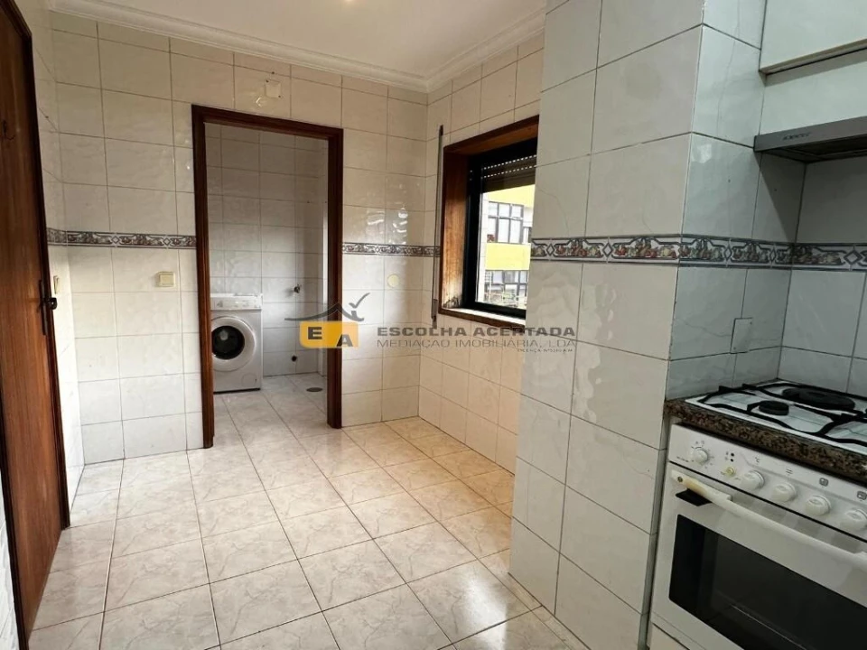 Apartamento T2 para Venda em Rio Tinto Foto 5