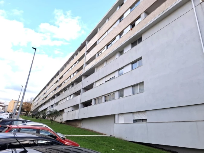 Apartamento T3 para Venda em Azurem