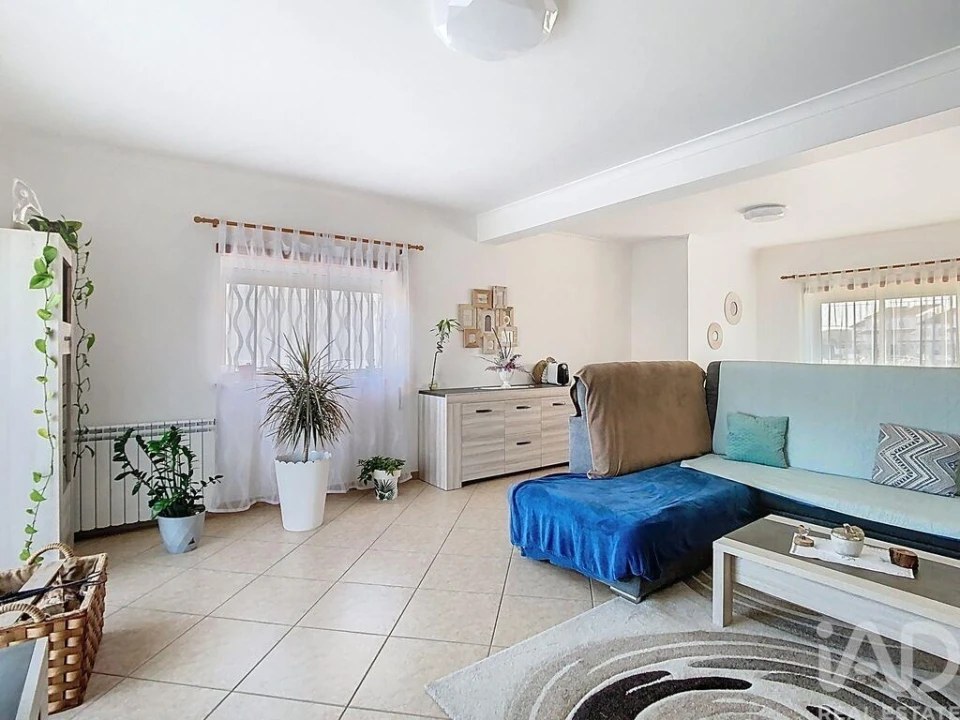 Moradia T4 para Venda em Vieira de Leiria Foto 1