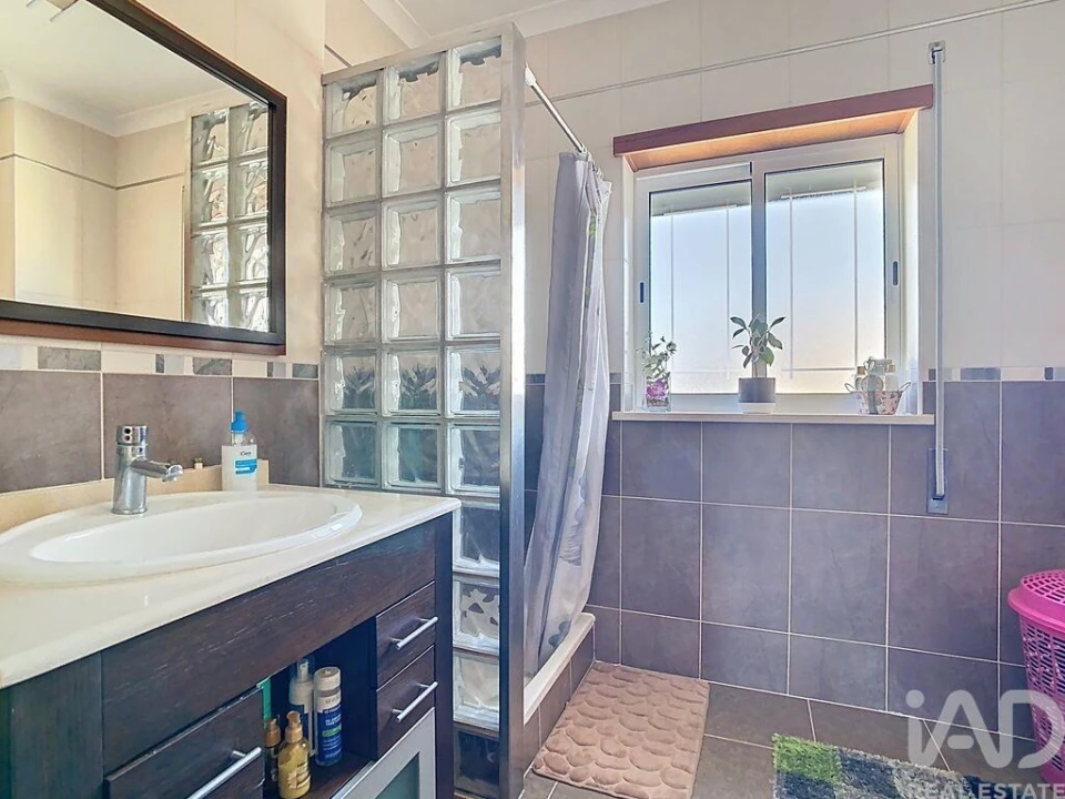 Moradia T4 para Venda em Vieira de Leiria Foto 25