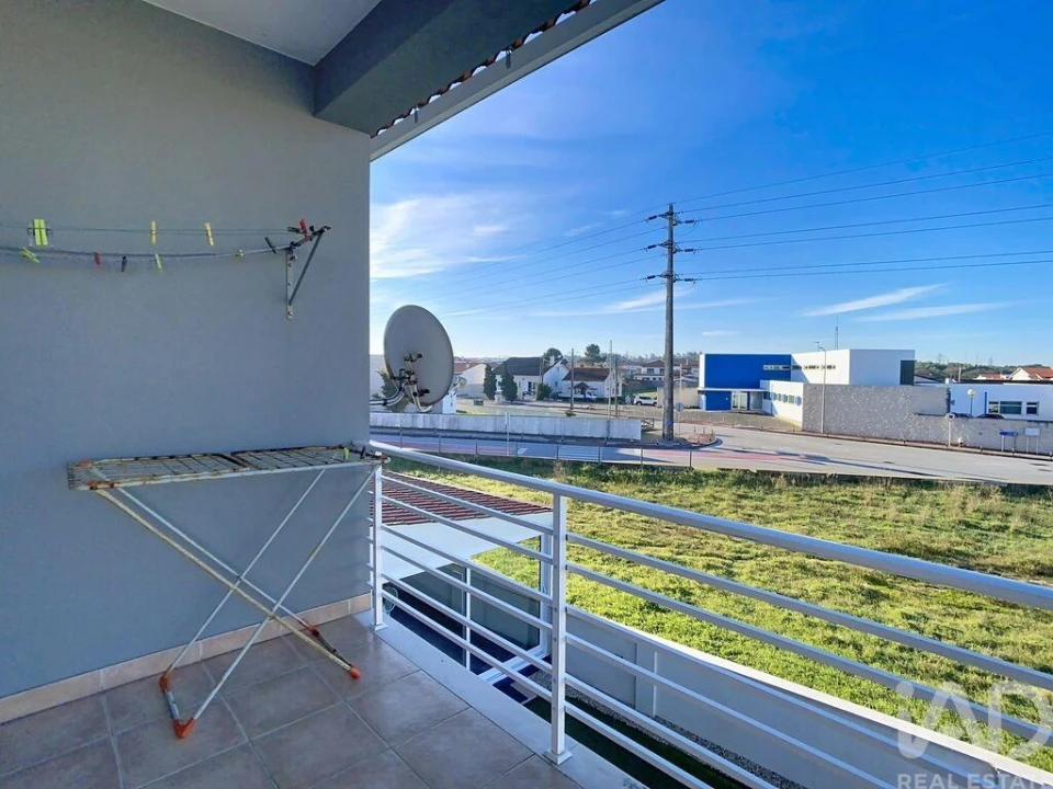 Moradia T4 para Venda em Vieira de Leiria Foto 19