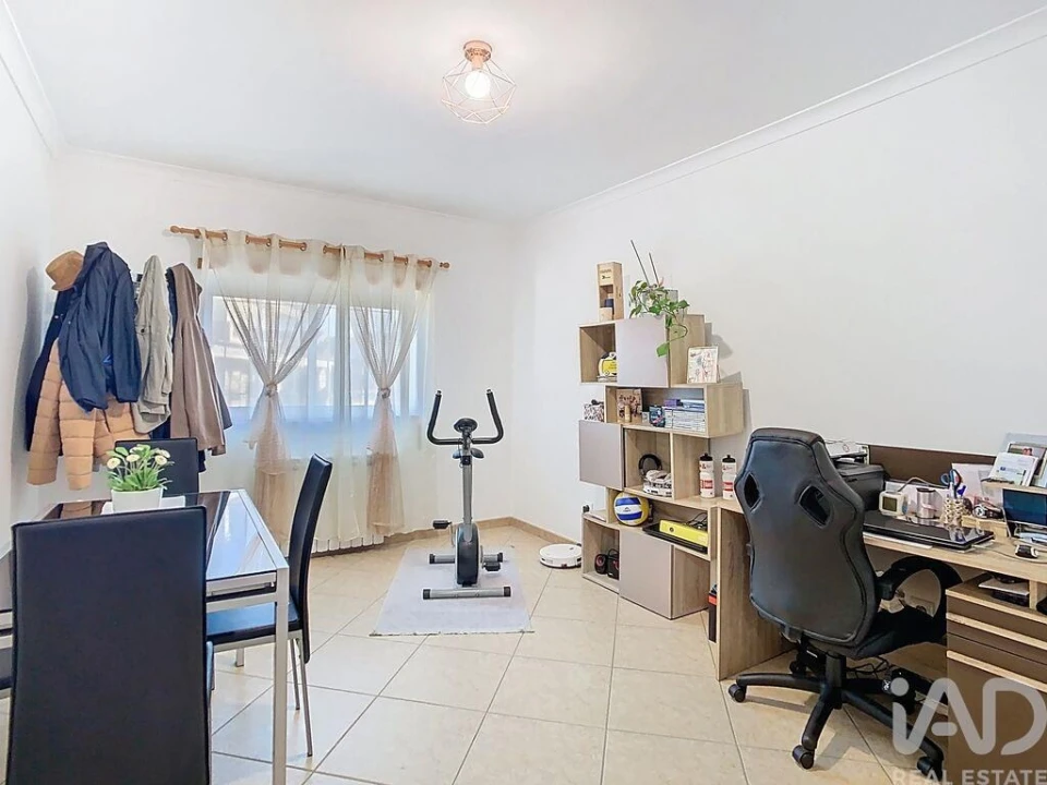 Moradia T4 para Venda em Vieira de Leiria Foto 12