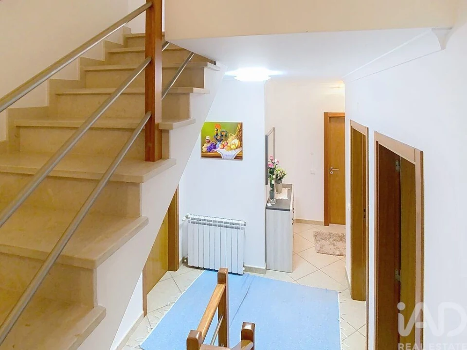 Moradia T4 para Venda em Vieira de Leiria Foto 14