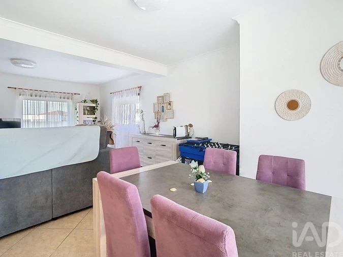 Moradia T4 para Venda em Vieira de Leiria Foto 2