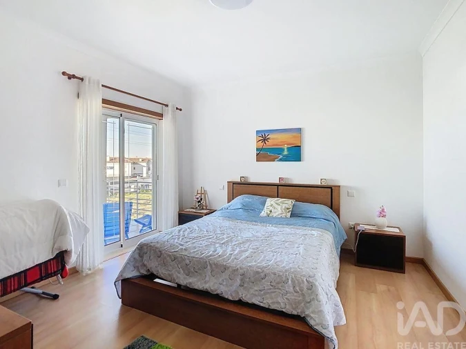 Moradia T4 para Venda em Vieira de Leiria Foto 16