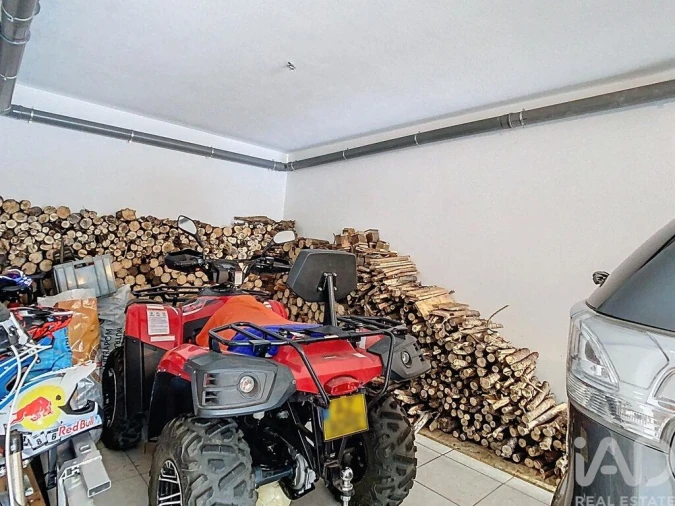 Moradia T4 para Venda em Vieira de Leiria Foto 33