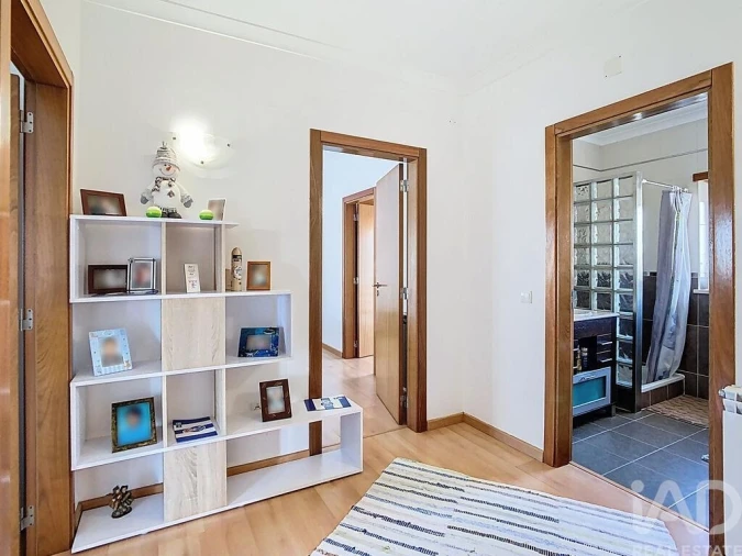 Moradia T4 para Venda em Vieira de Leiria Foto 15