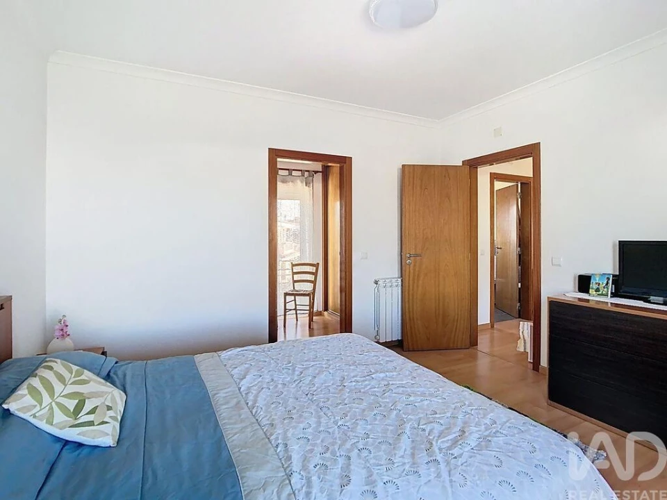Moradia T4 para Venda em Vieira de Leiria Foto 17