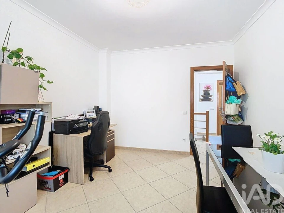 Moradia T4 para Venda em Vieira de Leiria Foto 13