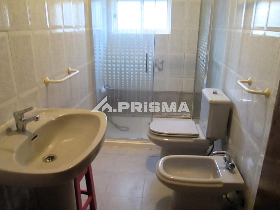 Apartamento T3 para Venda em Covilhã e Canhoso Foto 8