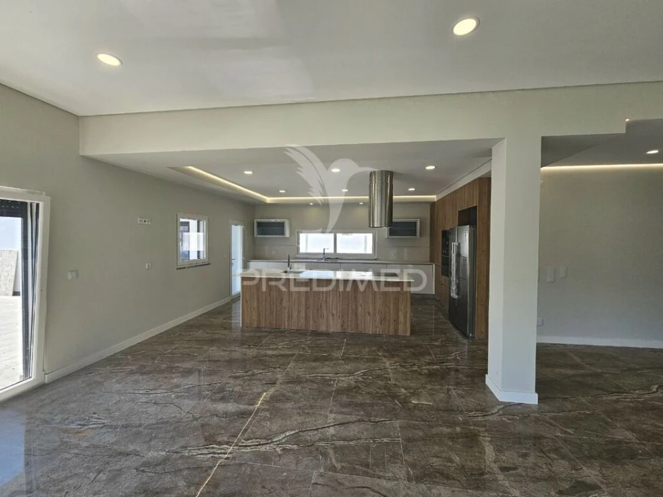 Moradia T5 para Venda em Azeitão (São Lourenço e São Simão) Foto 7