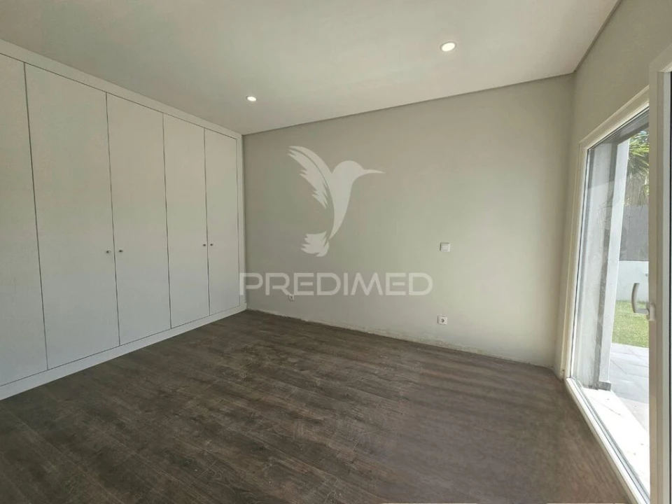 Moradia T5 para Venda em Azeitão (São Lourenço e São Simão) Foto 16