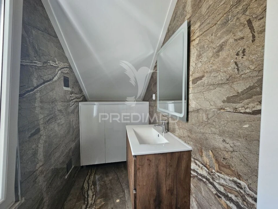 Moradia T5 para Venda em Azeitão (São Lourenço e São Simão) Foto 15