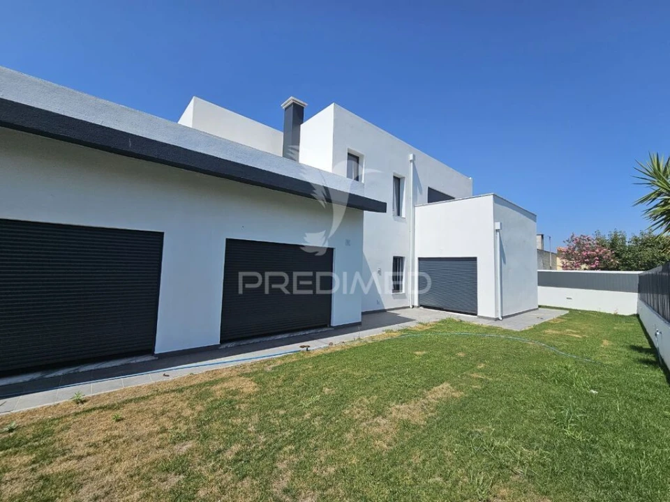 Moradia T5 para Venda em Azeitão (São Lourenço e São Simão) Foto 5