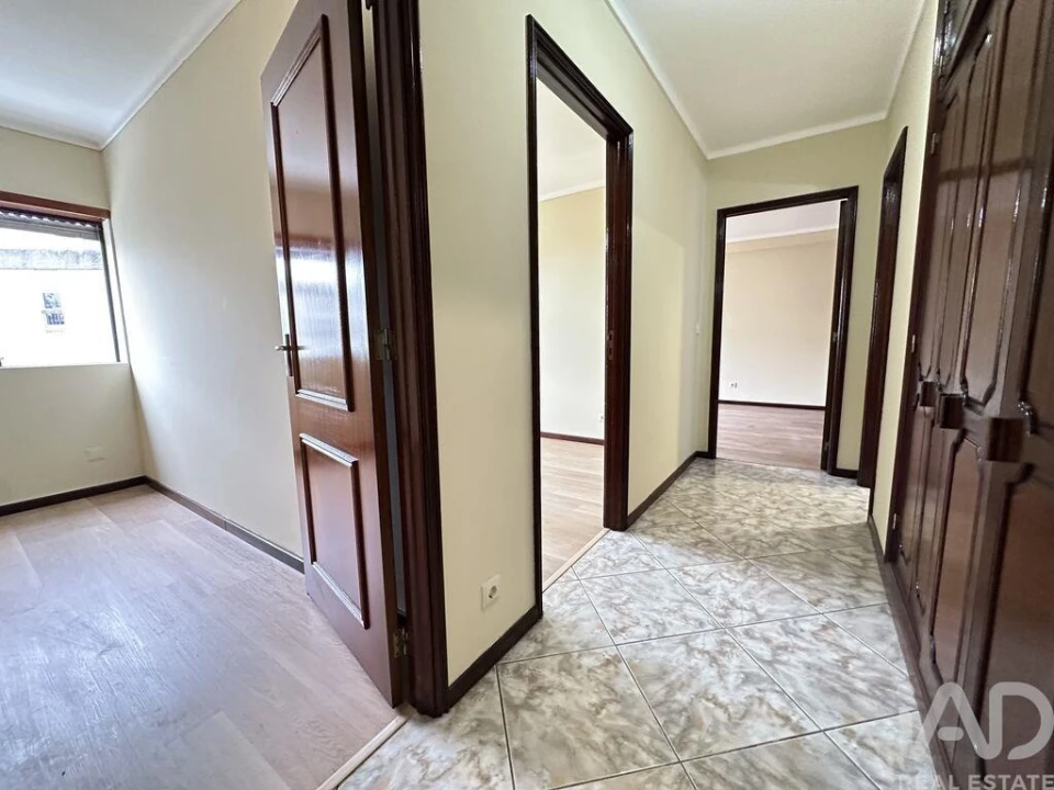 Apartamento T3 para Venda em Arcozelo Foto 10