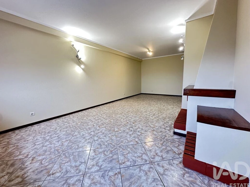 Apartamento T3 para Venda em Arcozelo Foto 3