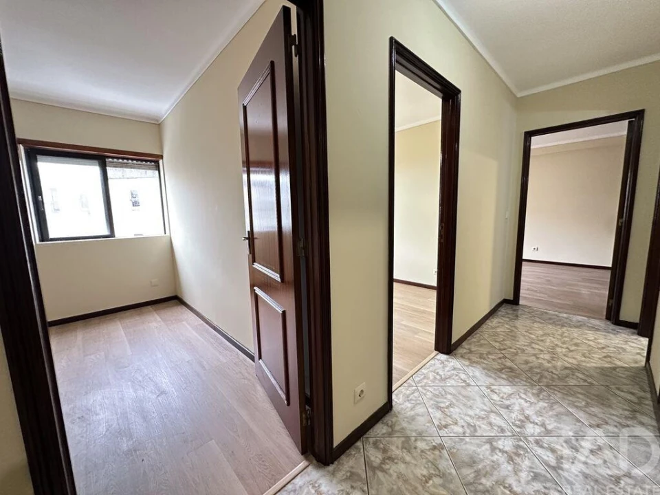 Apartamento T3 para Venda em Arcozelo Foto 11