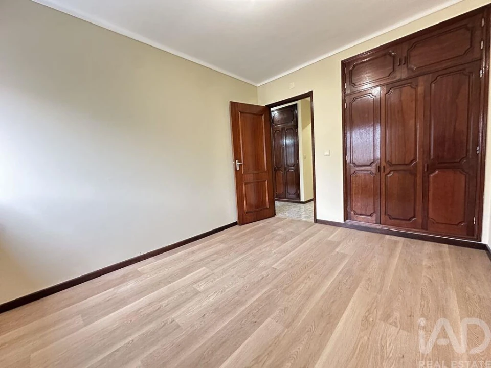 Apartamento T3 para Venda em Arcozelo Foto 23