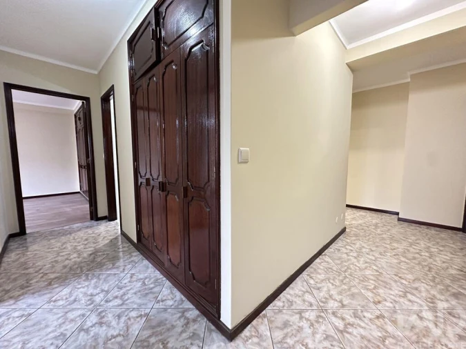 Apartamento T3 para Venda em Arcozelo Foto 19