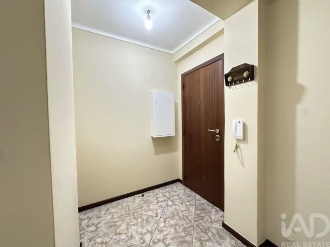 Apartamento T3 para Venda em Arcozelo Foto 8