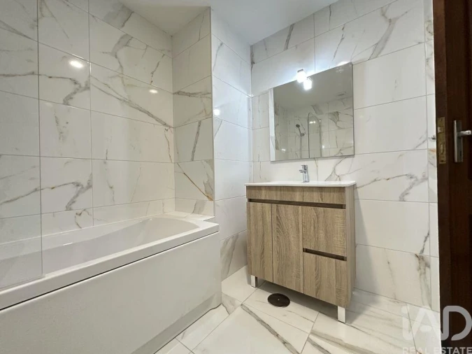 Apartamento T3 para Venda em Arcozelo Foto 35