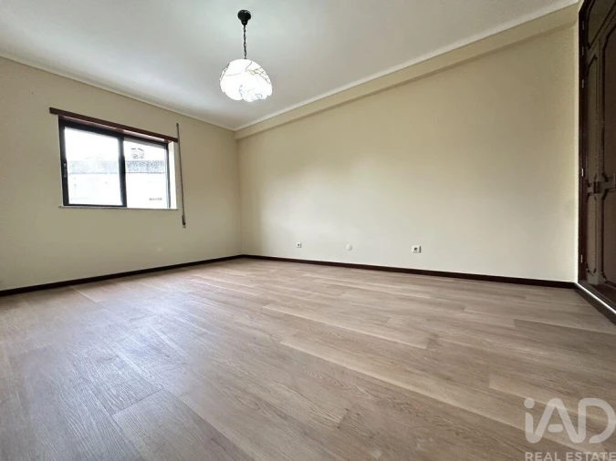 Apartamento T3 para Venda em Arcozelo Foto 16