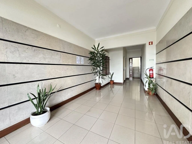 Apartamento T3 para Venda em Arcozelo Foto 4