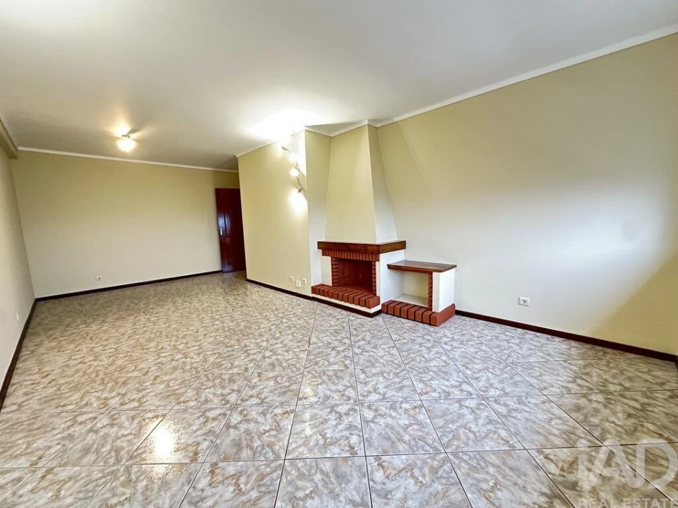 Apartamento T3 para Venda em Arcozelo Foto 28