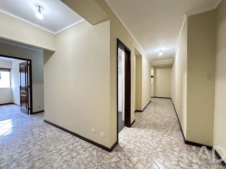 Apartamento T3 para Venda em Arcozelo Foto 37