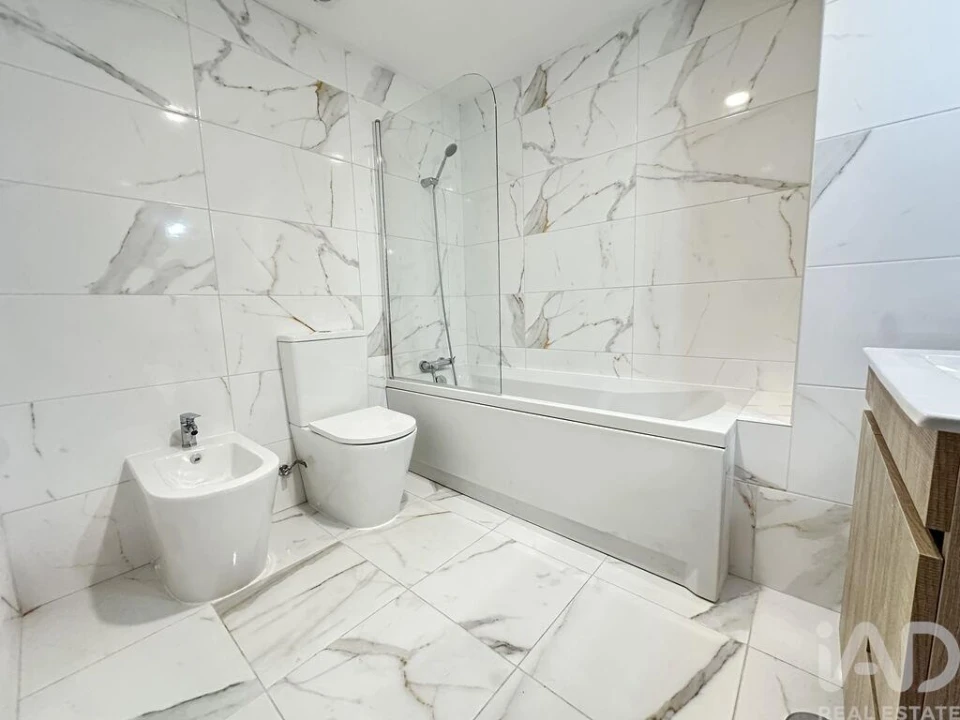 Apartamento T3 para Venda em Arcozelo Foto 13