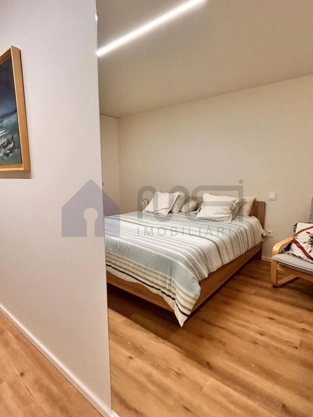 Apartamento T1 para Arrendamento em Madalena Foto 10