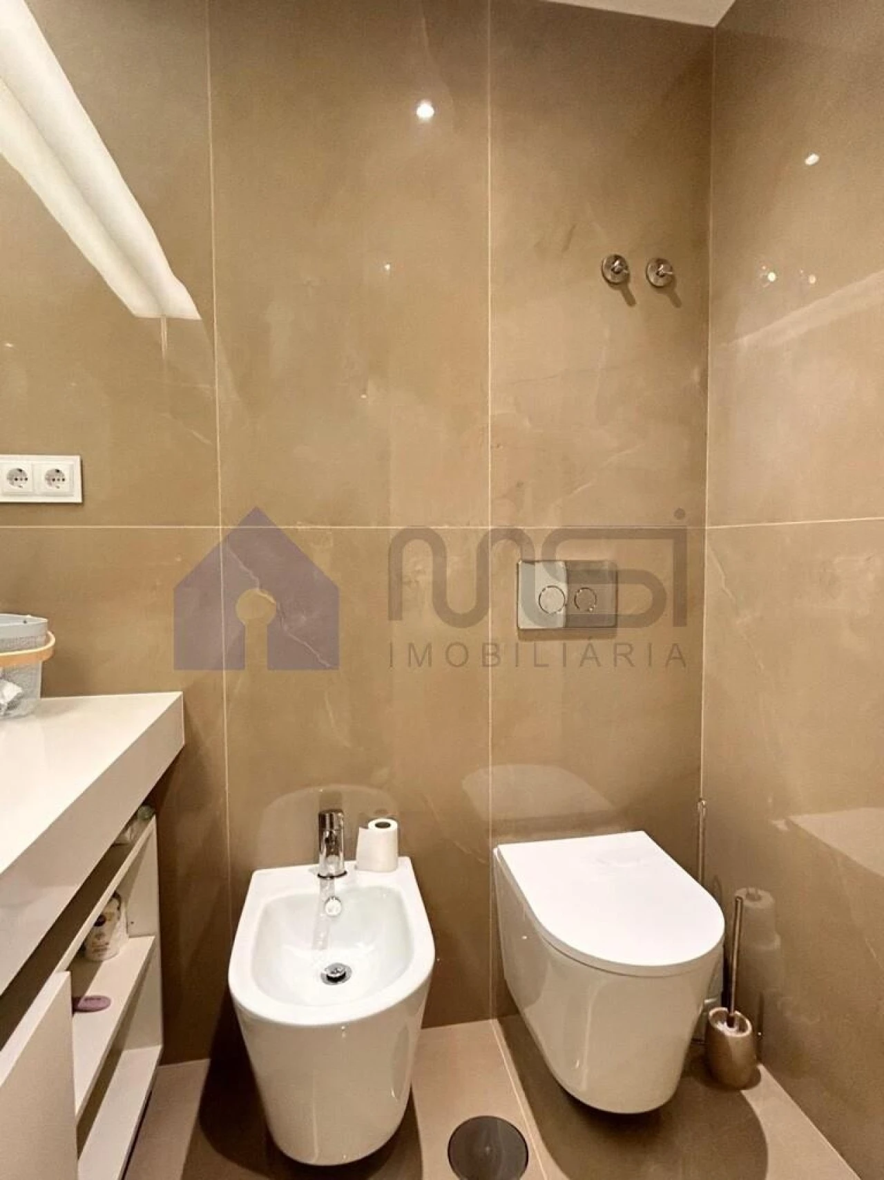 Apartamento T1 para Arrendamento em Madalena Foto 16